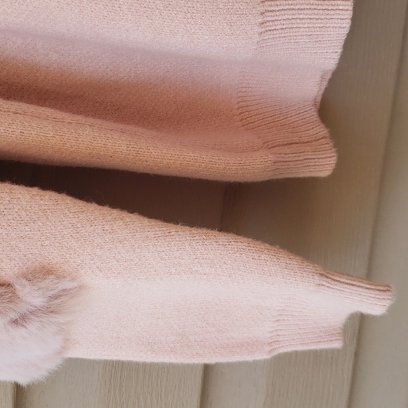 SIONI Sweater - Picture 8 of 10